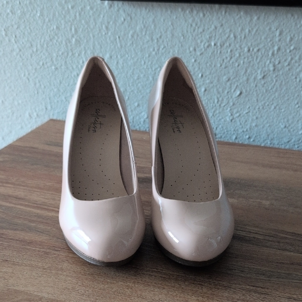 Clarks Ultimate Comfort Nude Heels